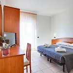 Maria 3*