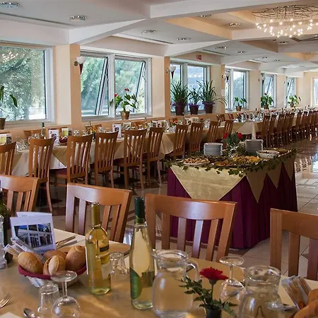 Maria 3* チェゼナーティコ