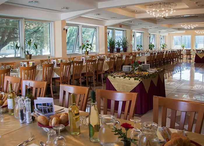 Maria 3* تْشيزيناتيكو